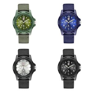 Nylon band men's watch Fashion upscale trend Geneva quartz watch
