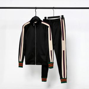 2023 Tute da uomo firmate in Europa Striscia verde rossa Tuta sportiva da donna di lusso con cerniera classica con stampa di lettere Tuta sportiva Streetwear Tute sportive