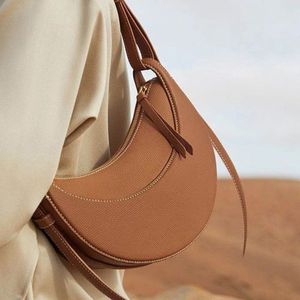 7A高品質の豪華なデザイナーバッグProene Half-Moon Bag Full-Grain Textured/Smooth Calf Leather Tote Designer