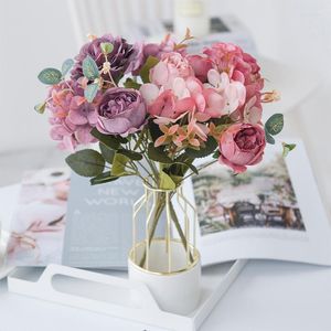 Fiori decorativi Bouquet di rose retrò artificiali colorate Ortensia Peonia Sposa con fiori finti per la decorazione di nozze del giardino domestico fai da te