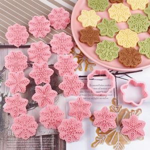 Moldes de cozimento 9pcs/conjunto Snowflake Cookie Cutter Festa de Natal Pão Biscoito Pão Sanduíche Molde Diy Ferramentas de Decoração de Bolo de Chocolate Diy