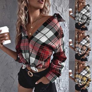 Camiseta feminina 2022 outono inverno nova xadrez feminina impressa blusa de mangas compridas listrado topo casual botão solto turndown colarinho cardigan camisa t230104