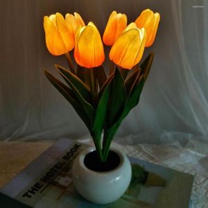Nachtverlichting Tulp Flowerpot Lamp Batterij aangedreven LED -bureau 6 koppen keramische simulatie Bloembed sfeer Licht voor thuis