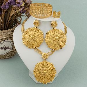 Collana Orecchini Set Design Dubai Gioielli color oro per le donne Moda Anello di lusso Bracciale Sposa Festa di nozze Moglie Regalo