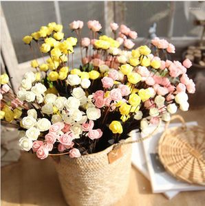 Flores decorativas 15 cabeças Mini ramo artificial de espuma de rosa para festa de casamento ornamento de arranjo floral falso