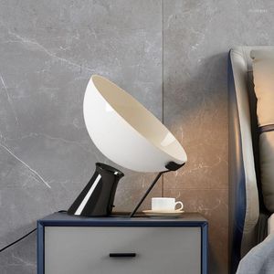 Tischlampen, künstlerische moderne LED-minimalistische Nachtlampen, schwarze Schlafzimmer-Schreibtischlampen, Dekoration, Nachttischlampen