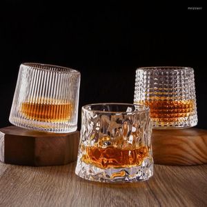 Kieliszki do wina 1PC/3PCS Zagięsty się obrotowy Kryształowy Szklan Styl Nordic Whisky Cup Kreatywne picie kubki wódki kubek do soków domowych