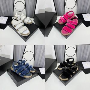 Designer Damsandaler Krokögla Sammetssandal Halm Plattform Tofflor Dam Lädertofflor Klassisk Summer Beach Sandal med låda