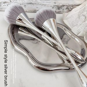 Makeup Brushes Durable Blush Brush Curved Design Loose Powder Non-fluffy Clean Desktop Cosmetic
