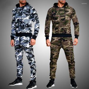 Tute da uomo IN Felpa con cappuccio militare da uomo Set Camouflage Muscle Male 2023 Autunno Primavera Tactical Sweat Top Giacche Pantaloni Set da 2 pezzi
