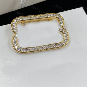 Stilista di moda Spilla Spilla Diamante Marchio Oro Lettera B Spille Spilla argento di lusso Abito Spille per donna Specifiche Designer Gioielli con scatola