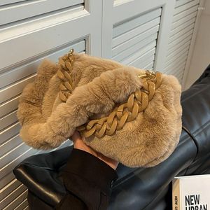 Akşam Çantaları Bolso Mujer Sonbahar Kış Peluş Kadın Retro Moda Zinciri Tek Omuz Crossbody Çanta Tasarımı Yumuşak Çok yönlü Çantada