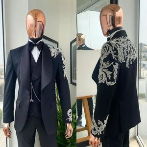 One Piece Wedding Tuxedos Men Suits Applicants Modern Formal One Button Customized Fit Notched Lapel Pockets Bridegroom Three Packets