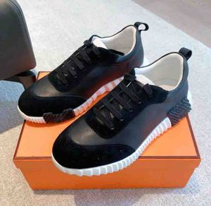 Tasarımcı Günlük Ayakkabılar Zıplayan Spor Ayakkabıları Çeşitli Stiller Atletik Ayakkabı Erkekler Runner Bounce Sneaker Kaymaz Hafif Taban Düz Platform Süet Eğitmenler