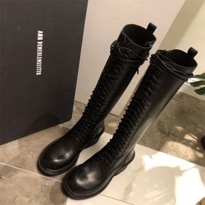 Mulher Ann Boots Preto Couro Genuíno Demeulemeester Botas até o joelho com cadarço na lateral Zíper Desfile de Moda Passarela Luxury Perfect Shoes