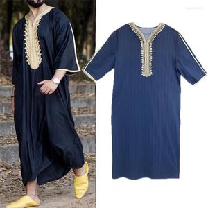 Abbigliamento etnico Musulmano Abaya Uomo Jubba Thobe Qamis Ramadan Dubai Uomo Abito con scollo a V Marocco Caftano Turchia Caftano Quotidiano Casual Islamico