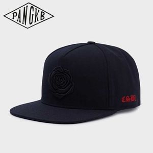 Snapbacks marka Pangkb Black Flower Cap Fashion Floral Street Dance Hat dla mężczyzn Kobiety dla dorosłych na świeżym powietrzu Baseball Cap Bone 0105