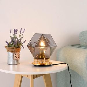 Table Lamps Nordic Creative Designer Living Room Study Postmodern Minimalist Bedroom Bedside Decoration Diamond Glass Lamp 110-240V