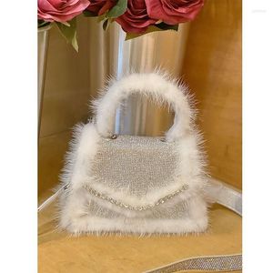 2023 Nowe torebki wieczorowe dla kobiet Luksusowe torebki od projektantów Mini Flap White Fur Silver Rhinestone Crossbody