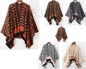 Women's Cape Designer Women Classical Womans Cloak med F tryckt hög Quallity Autumn Spring Winter Cardigan Free Size Design Knitting Top Fringe Ktu6