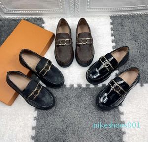 2023 Sukienka Patent Black Metal Bluckle Boys Casual Sho Lokeer Sneakers Mules Princetown Double G Bugacz Lazy Slajdy Misogramy Monogramy 2023 Mule