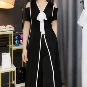Kvinnors tvåbitar byxor Streetwear Summer Fashion Suit Lång svartvit kontrastfärg Hög midja Slim Temperament Loose Wide Ben 2-Piec