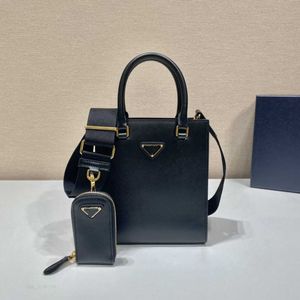 حقيبة ليدي سوداء سوداء الأجهزة الكتف لكتفت حقيبة اليد الأوروبية والأميركية للأزياء الجلدية.
