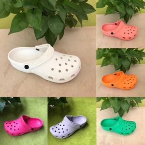 Slippers Sandals Designer Mens Womens Breathable Flat Bottomed Casual Shoes