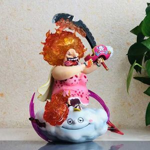 Action Toy Figures One Piece Anime Figure GK Big Mom Four Emperors Pirates Charlotte Linlin Battle Ver PVC Statue Collection Model Toy Doll T230105