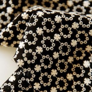 Abbigliamento tessuto morbido occhiello cotone ricamo floreale fiore per camicie tenda nero blu tagliato a misura