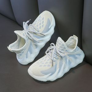 Sneakers dziecięce buty kokosowe dla dzieci letnie chłopcy i dziewczęta sportowe oddychają miękki dół moda 230105