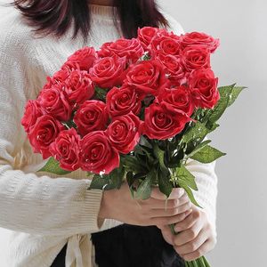 Dekoracyjne kwiaty Dzień Matki Wystrój domu sztuczne fałszywe plastikowe róże bukiet