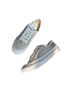 Kleiderschuhe Buchstaben Canvas Schuhe lässige Mode große Sneaker Low Top Flat Bottomeded