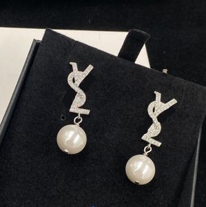 Ny Fashion Pearl Charm Drop Dangle Earring Aretes Designer Sier Letter Ear Stud Women's Party Wedding Jewelry Earrings Earthrops 740