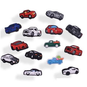 Sko delar tillbehör 100 st/lot bil lastbil charms dekorationer bilar tecknad pvc croc jibitz spänne pojkar barn fest gåva droppe deliv dh14