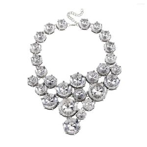 Choker Vedawasクリスタル装飾されたネックレスは女性のために明るいフルラインストーン大規模な声明ジュエリーウェディング