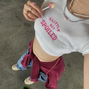 女性のTシャツY2Kクロップトップス美的かわいいピンクの文字刺繍赤ちゃんティー2000SビンテージリブベッドOネックハラジュク半袖230105