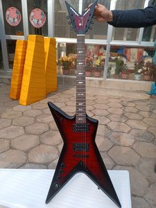 Modelo izquierdo personalizado K Guitarra el￩ctrica Flame Maple Top Cuerpo de cabello de madera de rosa de caoba Hermana de diapas￳n a trav￩s del dise￱o del cuerpo