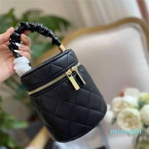 WOMENS Mini Brand French Designer Bag Genuine Leather Cosmetic Bags Drawstring Classic Handbags Luxury Diamond Quilted Gold-Tone Metal Chain Shoulder Bag 14CM
