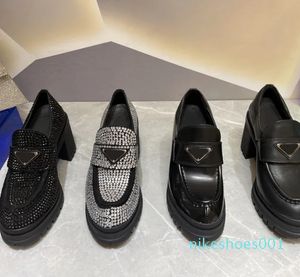 Sukienka buty do damskiej pompki luksusowe designerskie krystaliczne klasyczne trójkąt klamra mokasyna damskie obcasy 8,5 cm wysokie obcasy buty 35-41 z pudełkiem