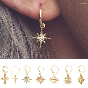 Hoopörhängen 1Pair Sell Star For Women Leaf Cross Eyes Tiny Huggie Hoops With Rhinestones Minimalistiska smycken