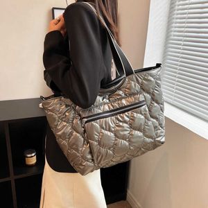 Autumn and Winter 2023 New One Shoulder Women's Bag Crossbody Handheld High Capacity Cotton Suit Fashion Versatile Space Down