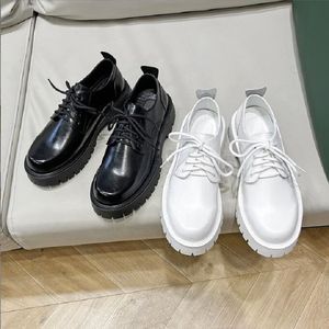 Męskie buty skórzane mężczyźni 2023 nowa masywna platforma retro robotnicze