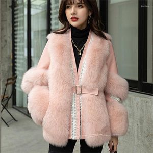 Frauen Pelz Herbst Winter Faux Leder Kurzmantel Damen Jacke Hohe Qualität 2023 Elegante Perlen Gürtel Nachahmung