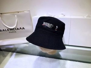 Kvinnor Män Designer bucket hatt Par Mode Brevbroderi Hattar med bred brätte