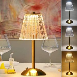 Table Lamps Diamond Crystal Lamp LED Touch Dimming Desk USB Wireless Bedside For Bar Coffee El Restaurant Bedroom Wedding