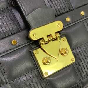 Дамские сумки с поперечным кулаком кошелька золотой цепной кошелек с ванной овчарной спиной с регулируемым кожаным плечевым ремнем
