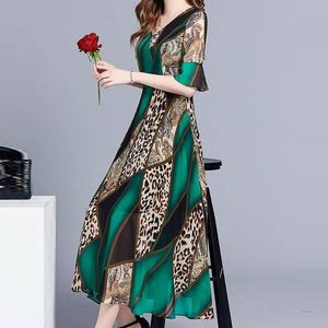 Casual Dresses Vintage Women Long Dress Elegant Fashion Robe Femme Summer V-Neck Kne Length Short Sleopard Leopard Print Summercasual