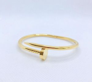 18K Gold Unh Nail Bracelet Designer feminino Bangle Classic Charm Girl Dia dos Namorados LOVE Presente 316L Titanium Jewelry4634696