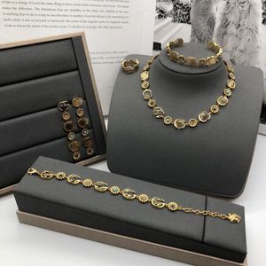 collana di braccialetti di design di marca per collana di bracciali di lusso in lega da donna imposta moda natura con scatola ff14